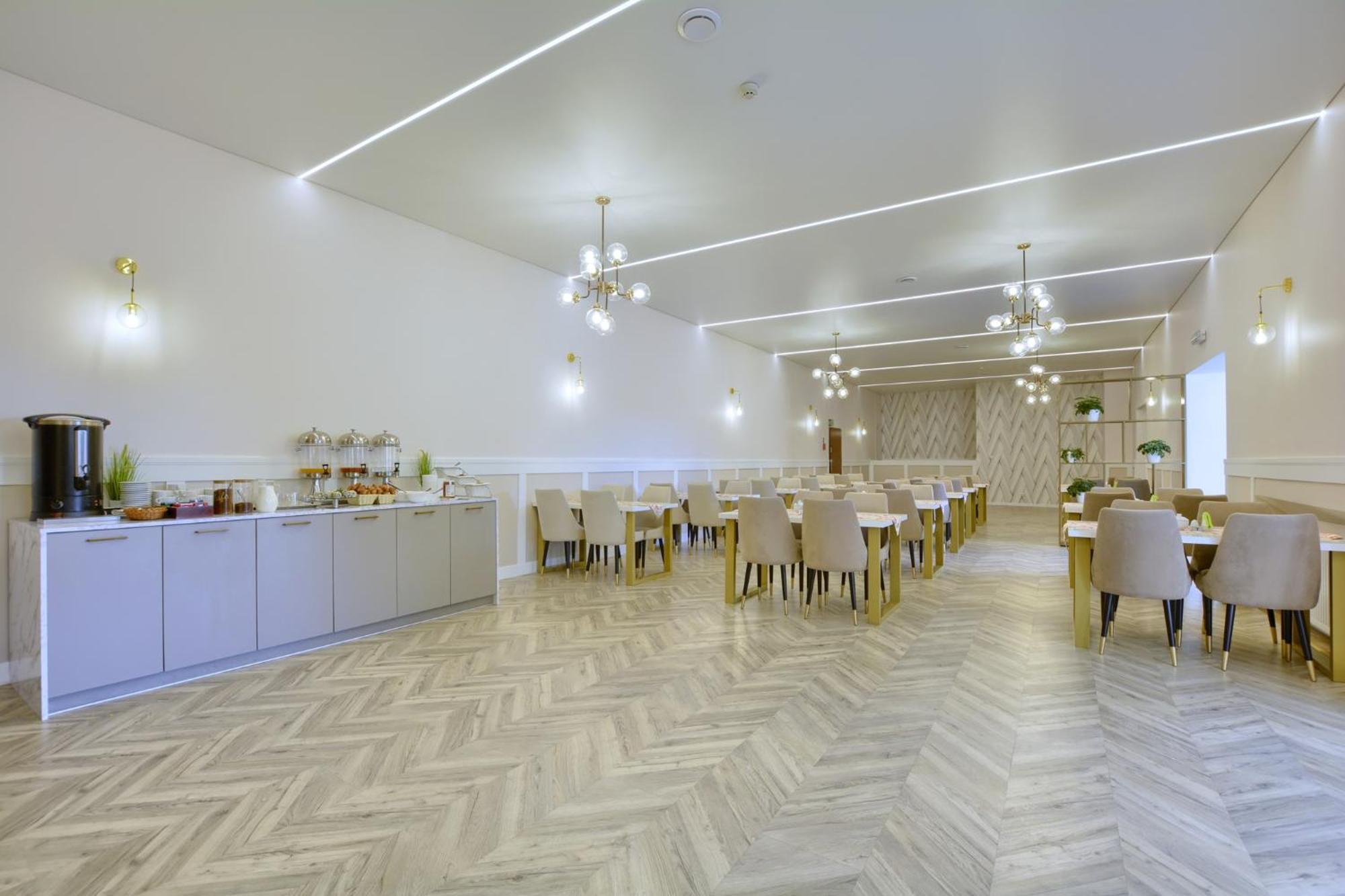Hotel Krysztal Swieradow-Zdroj Bagian luar foto