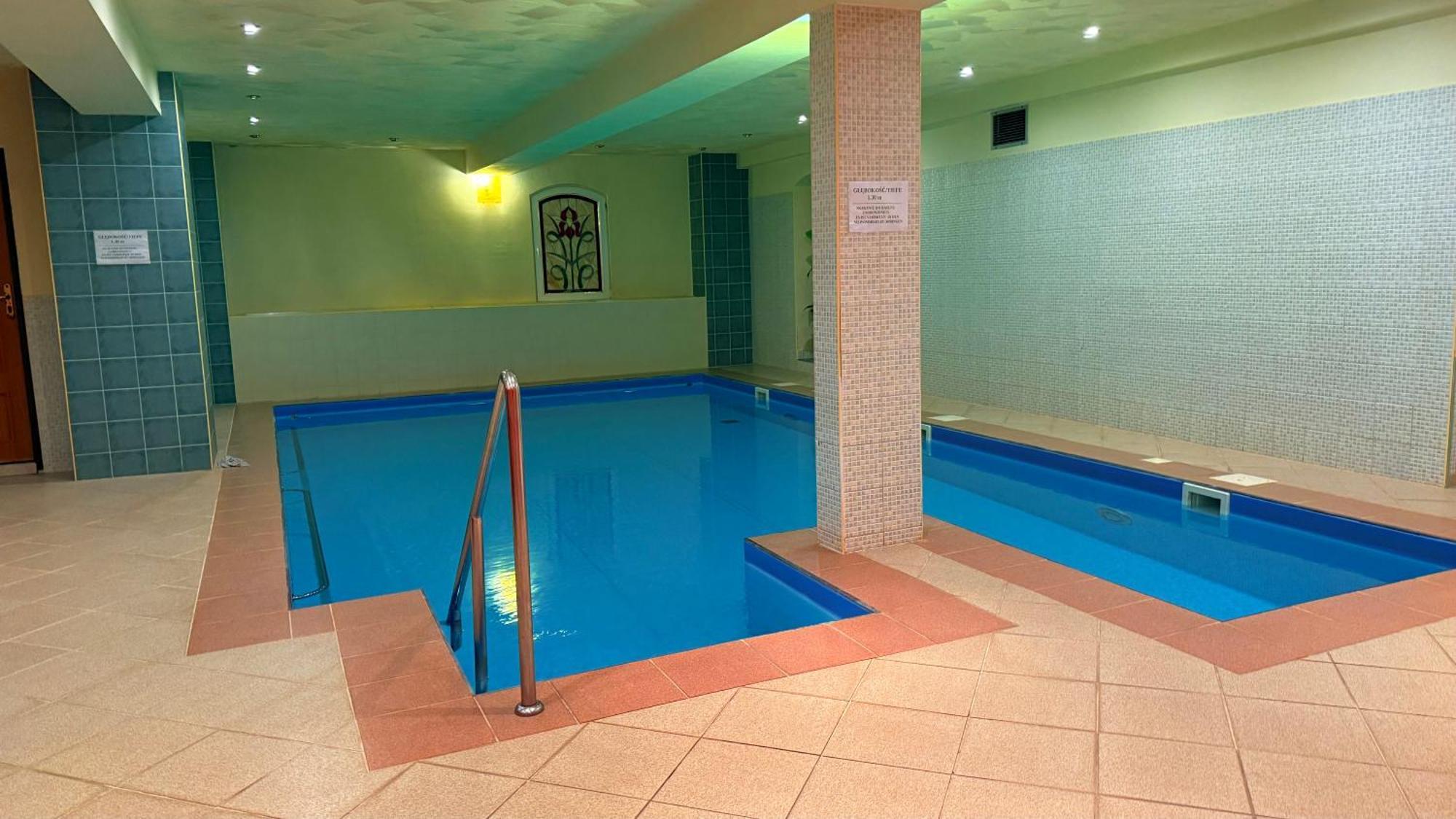 Hotel Krysztal Swieradow-Zdroj Bagian luar foto