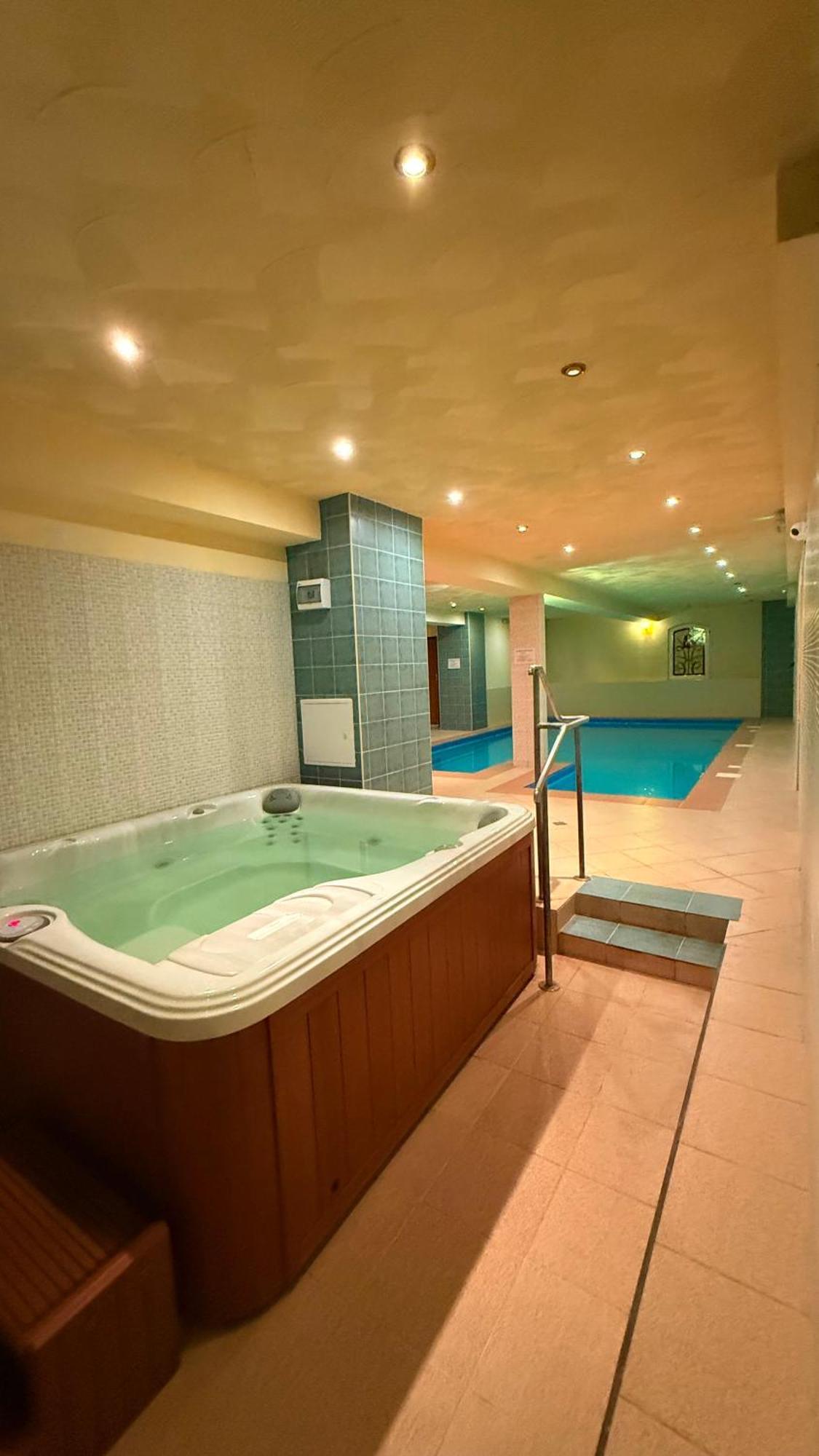 Hotel Krysztal Swieradow-Zdroj Bagian luar foto